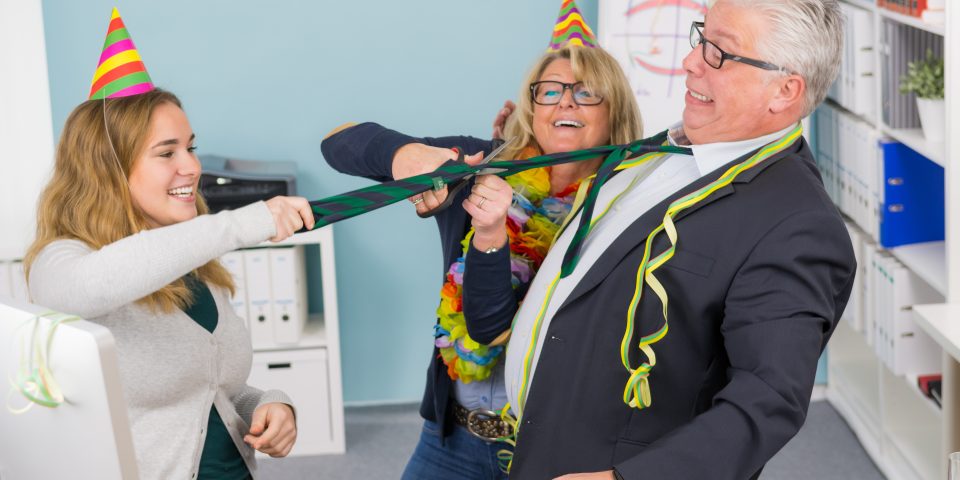 Zu Recht närrisch? Die tollen Tage am Arbeitsplatz